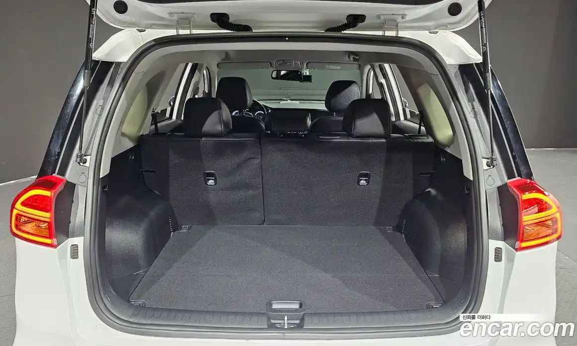 Kia Niro 2023 0.2 Автомат в Москве № 613869, фото 20