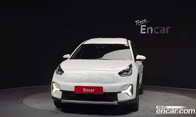 Kia Niro 2023 0.2 Автомат в Москве № 613869, миниатюра 3