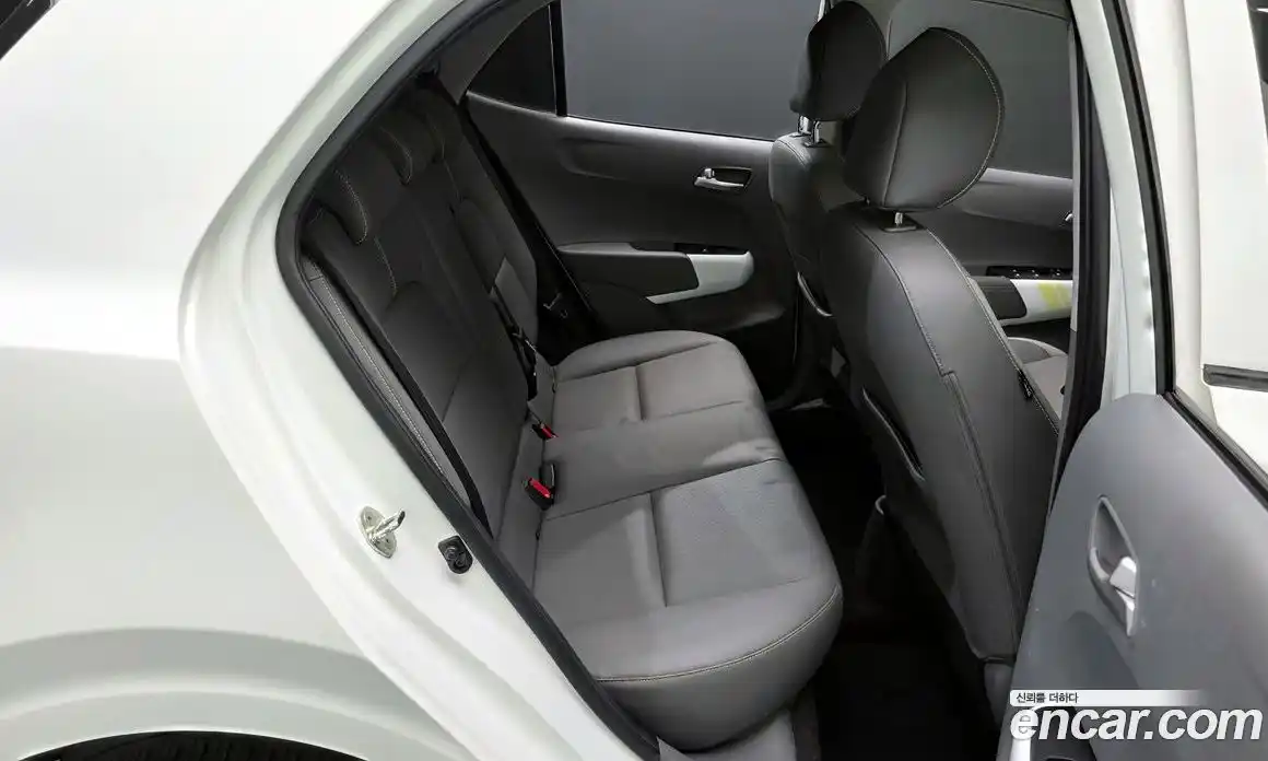 Kia Morning 2019 1.0 Механическая в Москве № 614044, фото 12