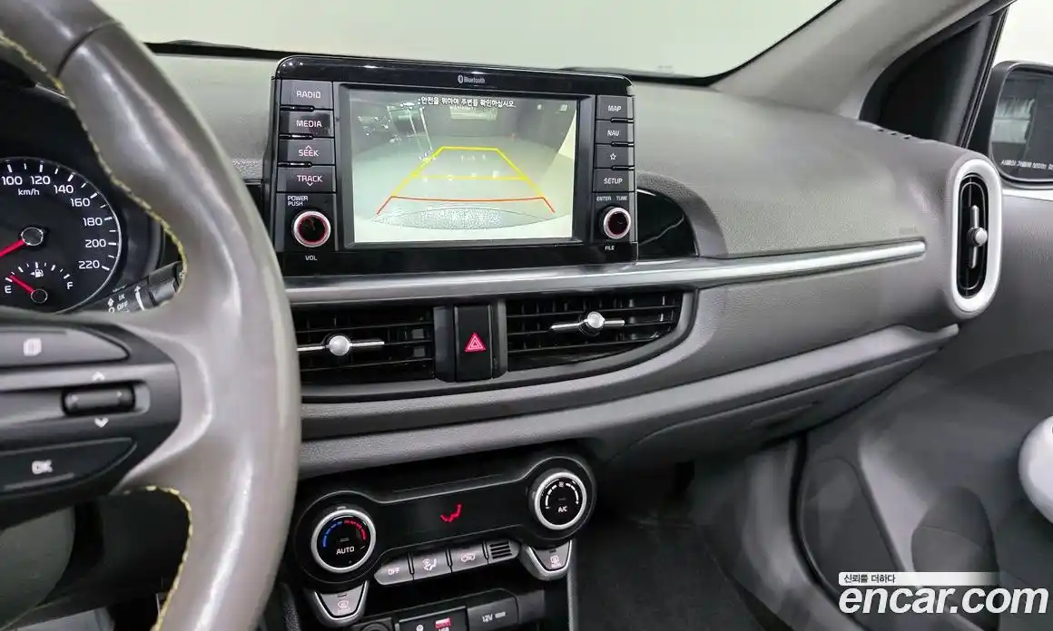 Kia Morning 2019 1.0 Механическая в Москве № 614044, фото 15