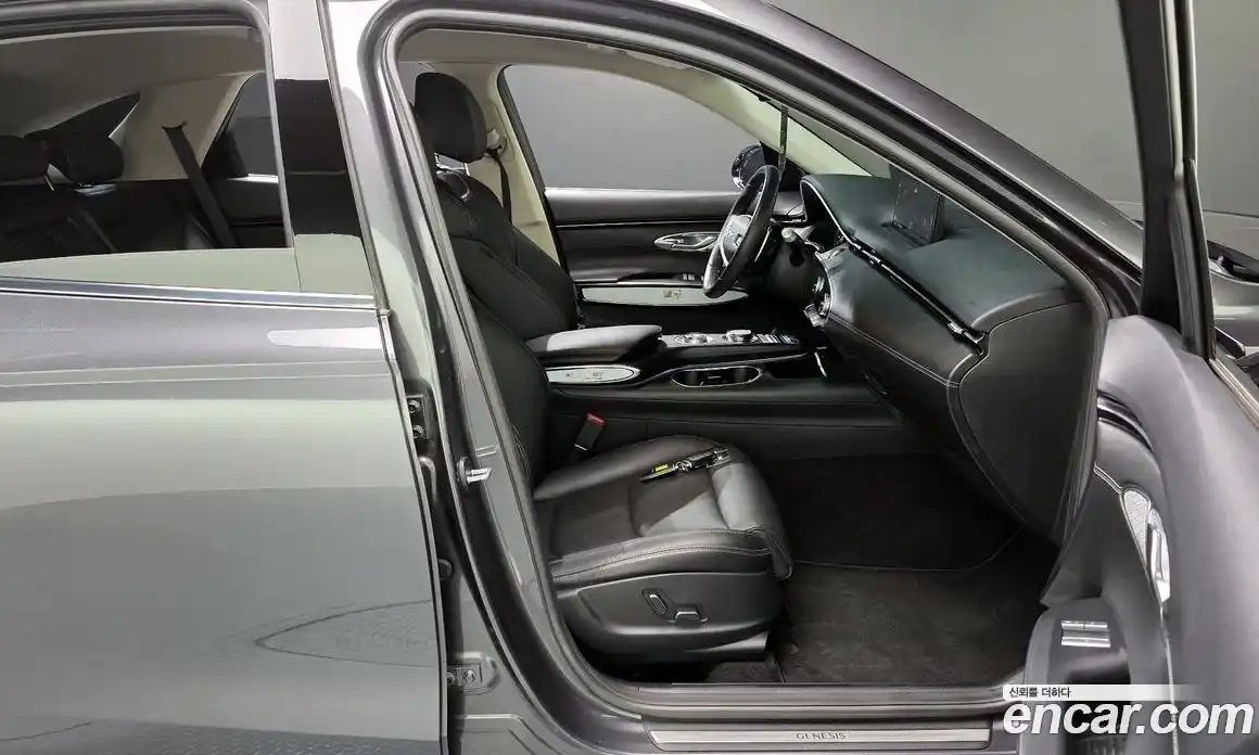 Genesis GV70 2021 2.5 Автомат в Москве № 614756, фото 10