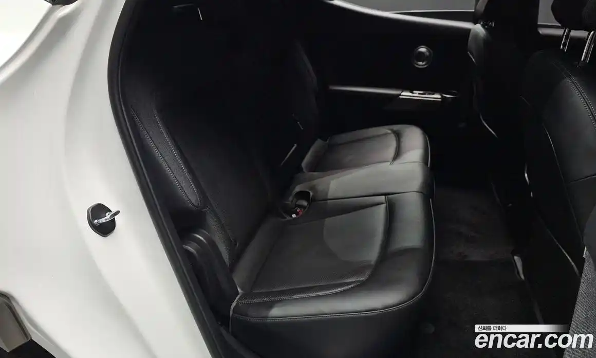 Genesis GV60 2023 0.1 Автомат в Москве № 614887, фото 12