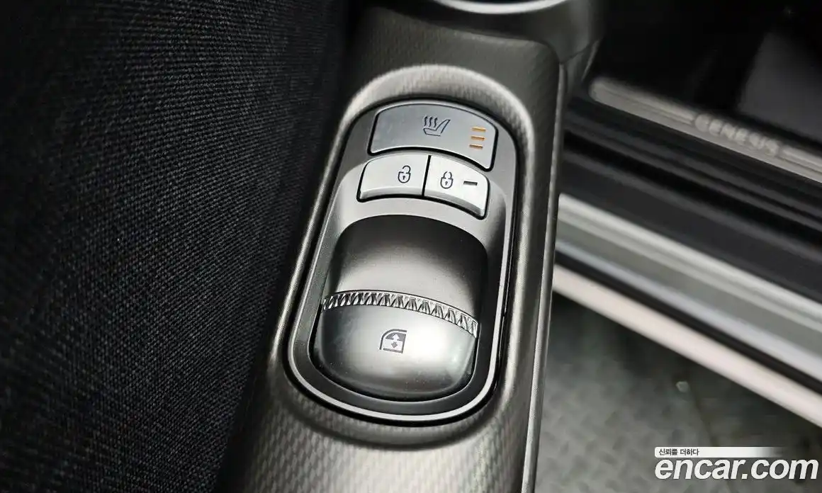 Genesis GV60 2023 0.1 Автомат в Москве № 614887, фото 19