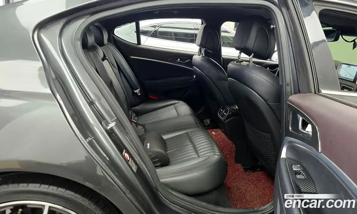 Genesis G70 2018 2.2 Автомат в Москве № 615363, фото 12