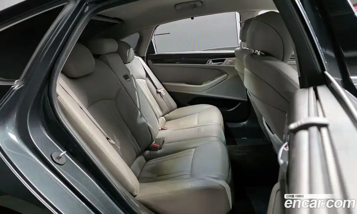 Genesis G80 2019 3.3 Автомат в Москве № 615474, фото 12