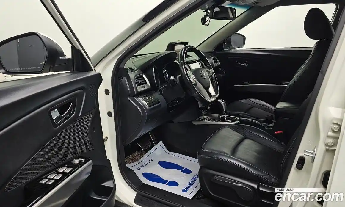 SsangYong TIBOLI 2016 1.6 Автомат в Москве № 616199, фото 10