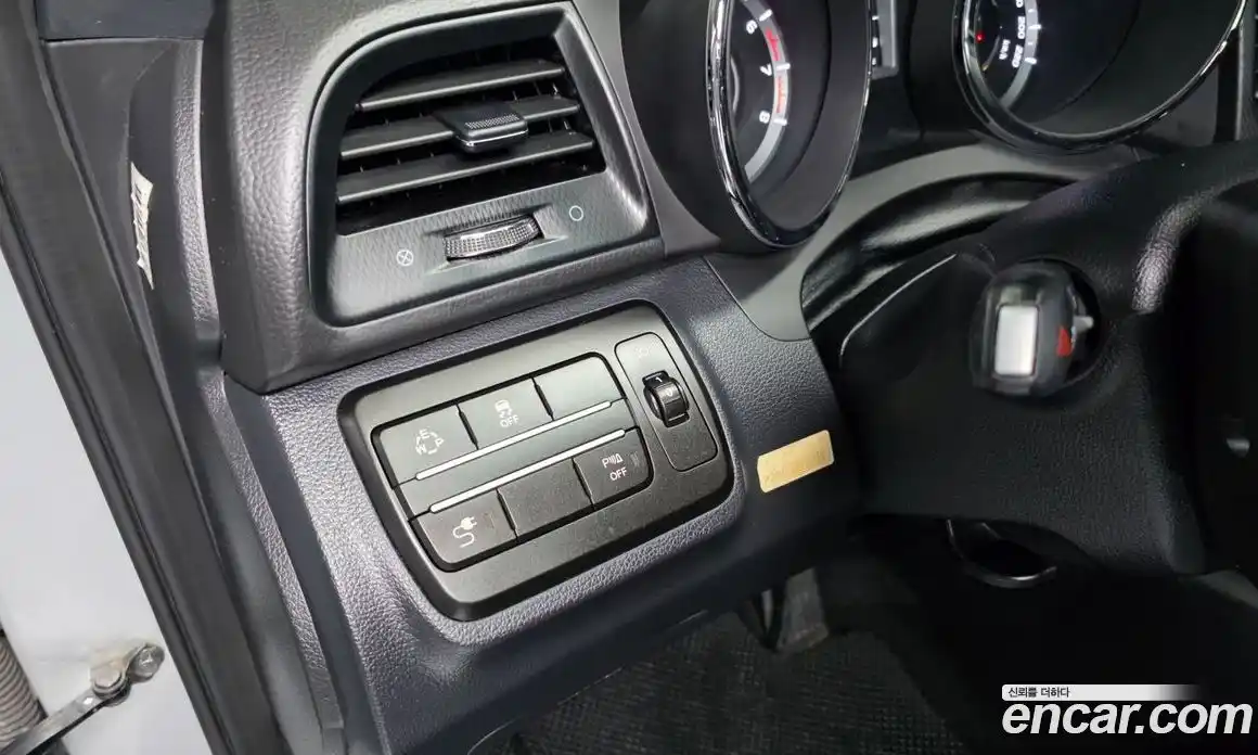 SsangYong TIBOLI 2017 1.6 Автомат в Москве № 616562, фото 17