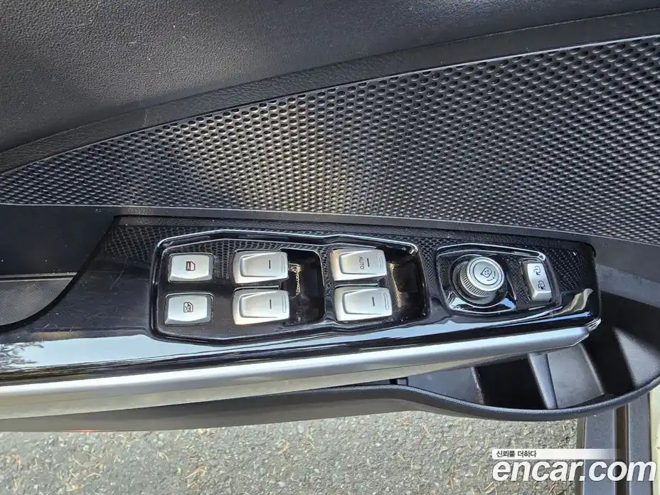 SsangYong TIBOLI 2016 1.6 Автомат в Москве № 617766, фото 16