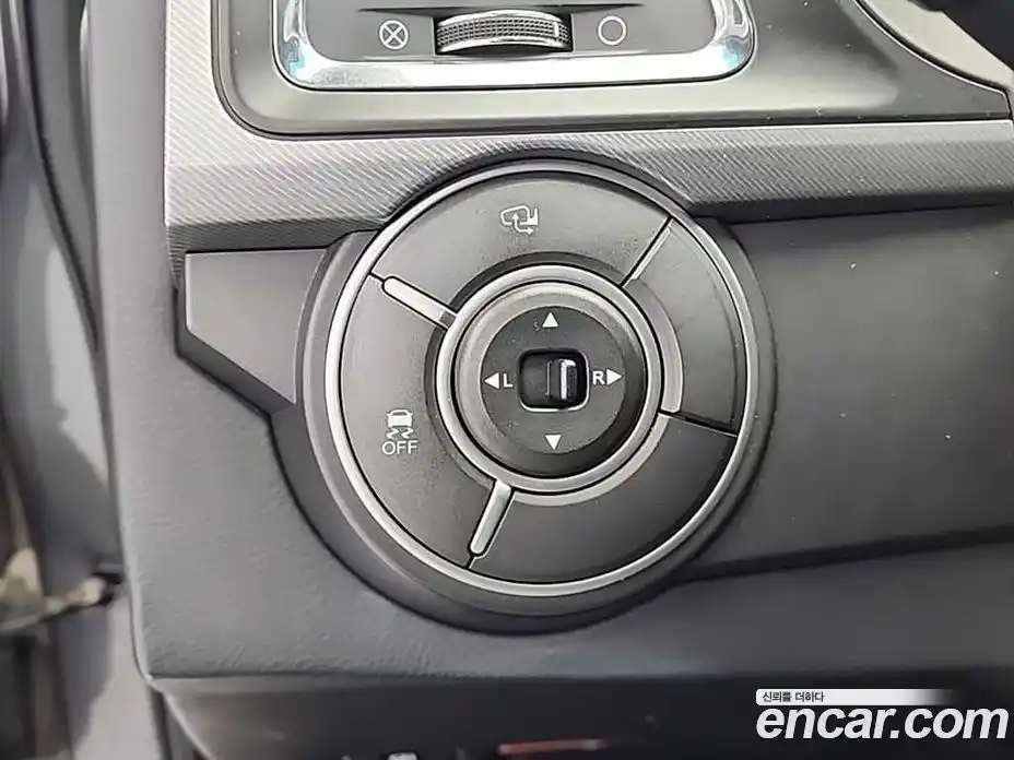 SsangYong Korando 2016 2.0 Автомат в Москве № 617956, фото 15