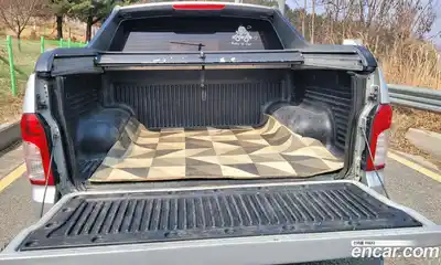 SsangYong Korando 2012 2.0 Автомат в Москве № 618077, миниатюра 6