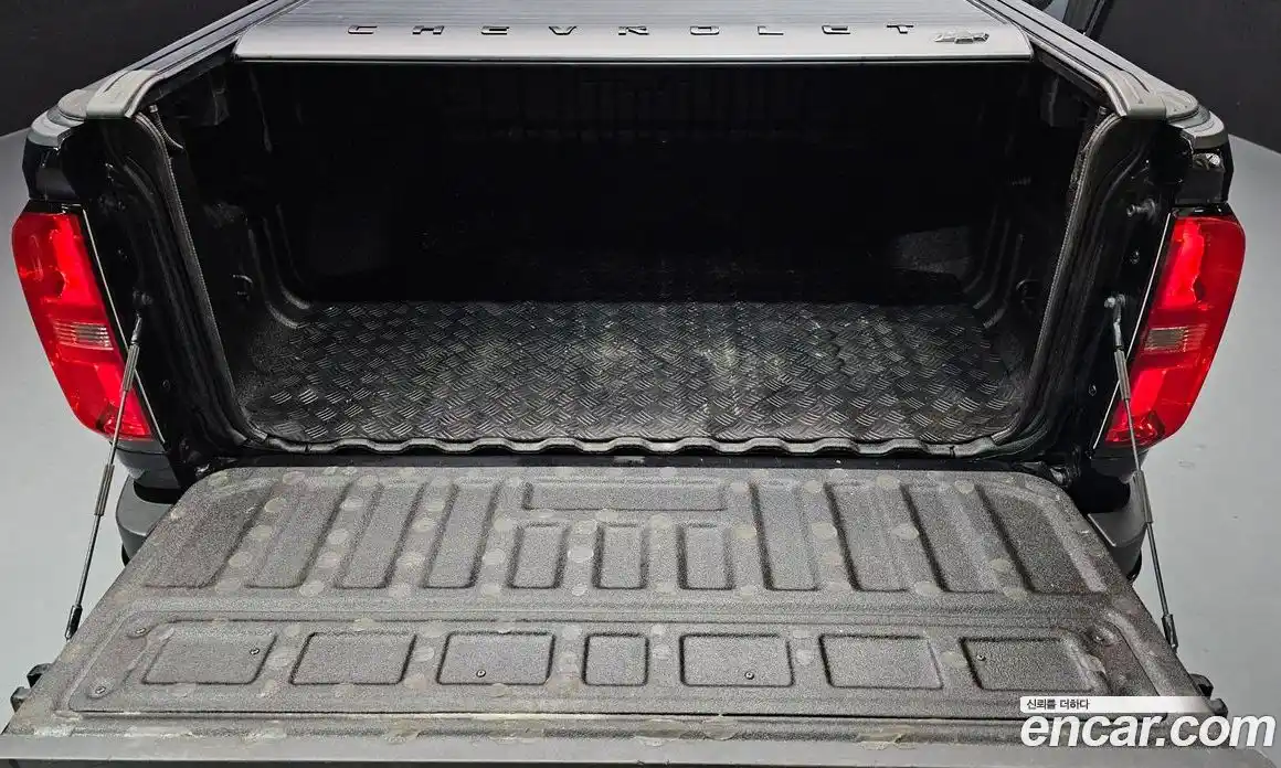 Chevrolet Colorado 2022 3.6 Автомат в Москве № 618101, фото 20