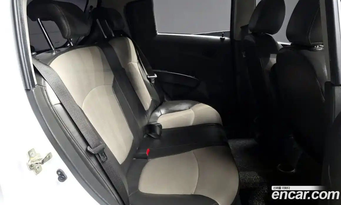 Chevrolet Spark 2012 1.0 Автомат в Москве № 618971, фото 12