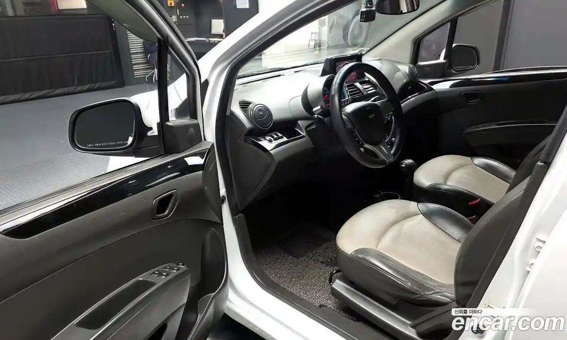 Chevrolet Spark 2012 1.0 Автомат в Москве № 618971, фото 10