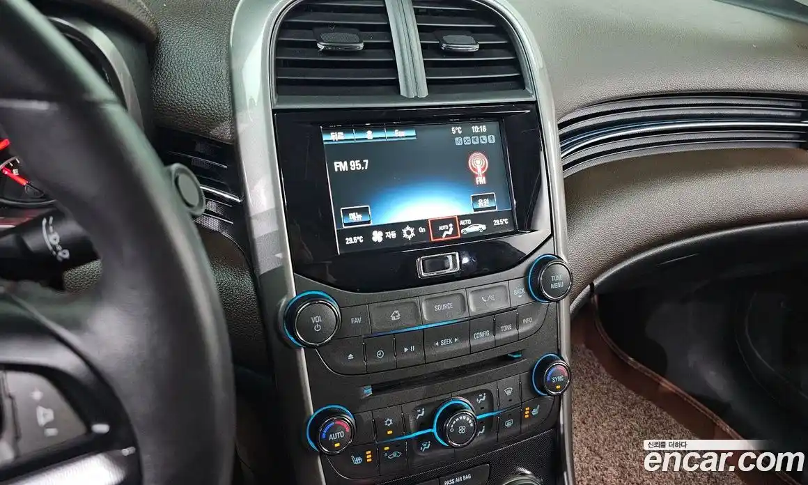 Chevrolet Malibu 2014 2.4 Автомат в Москве № 619136, фото 17