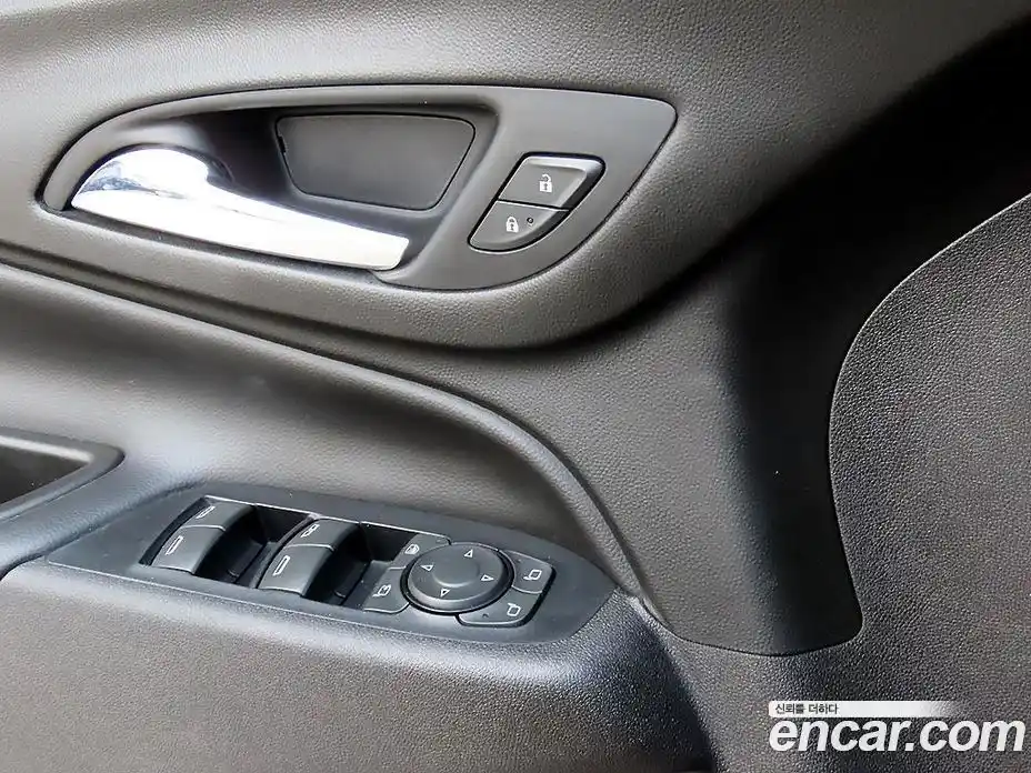 Chevrolet Equinox 2019 1.6 Автомат в Москве № 619368, фото 11