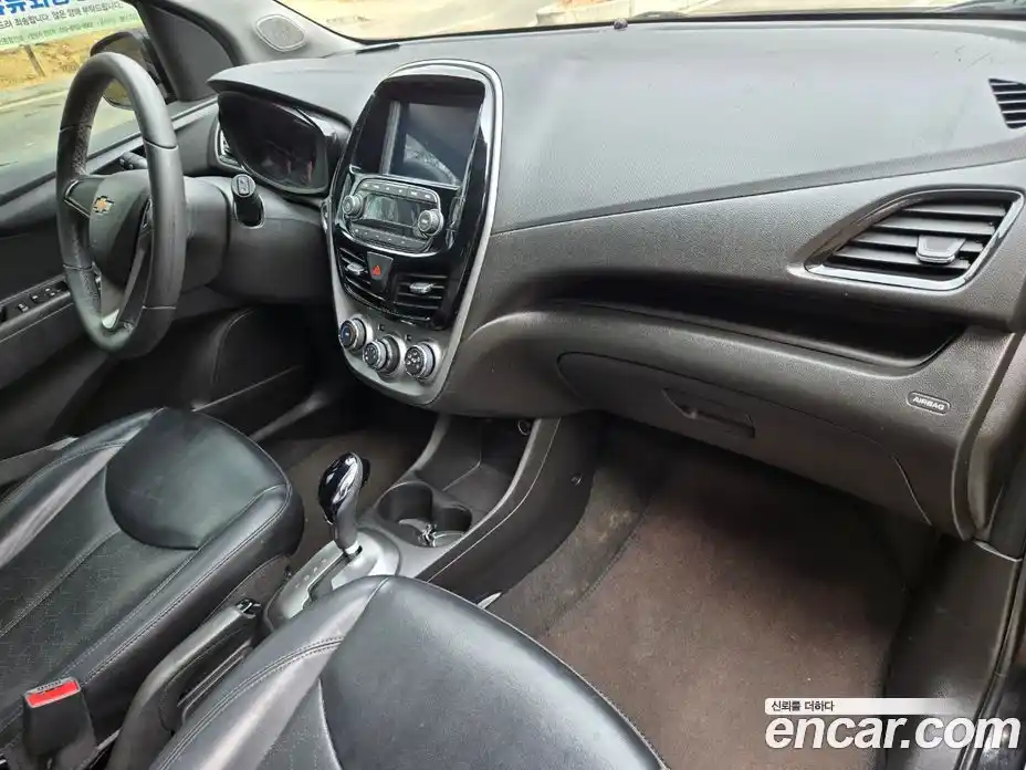 Chevrolet Spark 2016 1.0 Автомат в Москве № 619401, фото 11