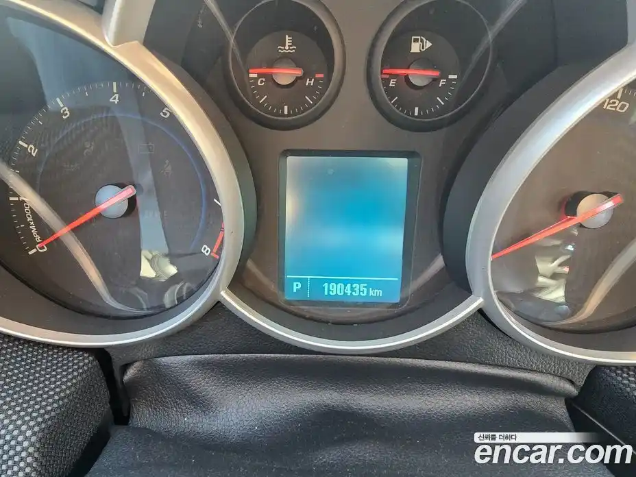 Chevrolet Cruze 2014 1.8 Автомат в Москве № 619530, фото 8