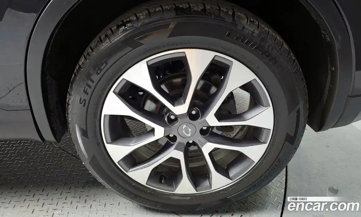 Renault QM6 2017 2.0 Автомат в Москве № 619639, фото 5