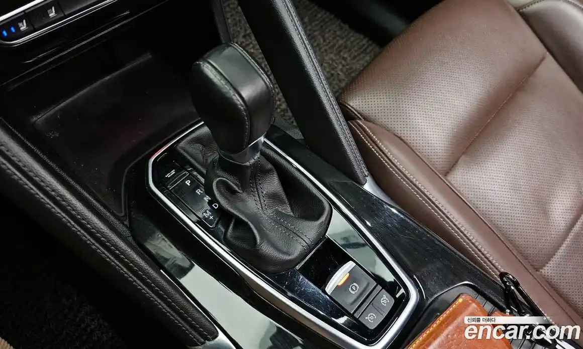 Renault QM6 2017 2.0 Автомат в Москве № 619639, фото 9