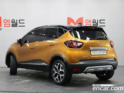 Renault QM3 2018 1.5 Автомат в Москве № 619748, миниатюра 4