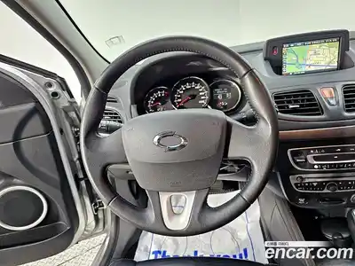 Renault SM3 2010 1.6 Автомат в Москве № 619816, миниатюра 12