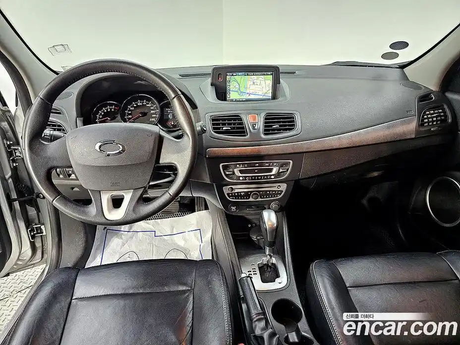 Renault SM3 2010 1.6 Автомат в Москве № 619816, фото 5