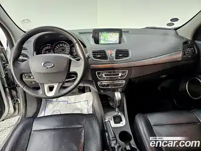 Renault SM3 2010 1.6 Автомат в Москве № 619816, миниатюра 5