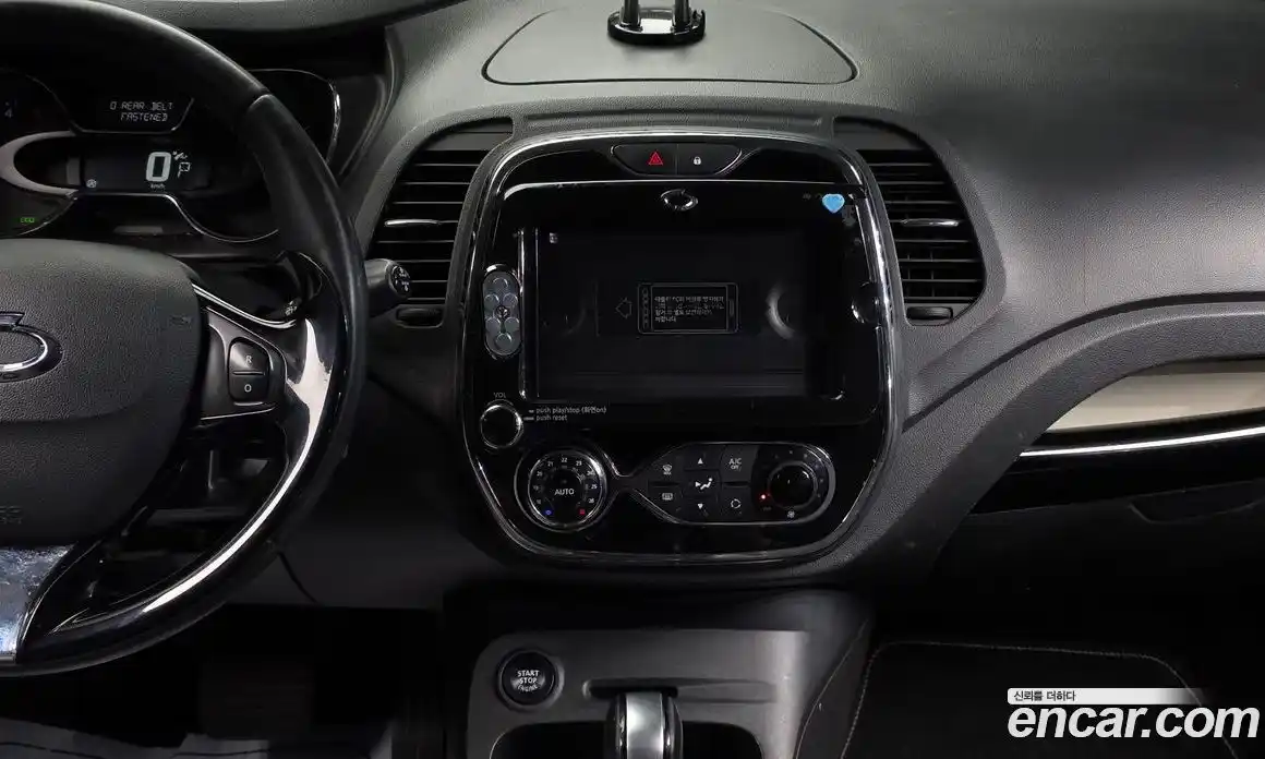 Renault QM3 2017 1.5 Автомат в Москве № 620032, фото 14