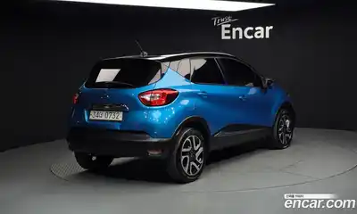 Renault QM3 2017 1.5 Автомат в Москве № 620032, миниатюра 2