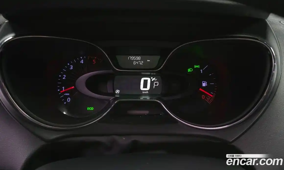 Renault QM3 2017 1.5 Автомат в Москве № 620032, фото 8