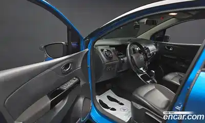 Renault QM3 2017 1.5 Автомат в Москве № 620032, миниатюра 10