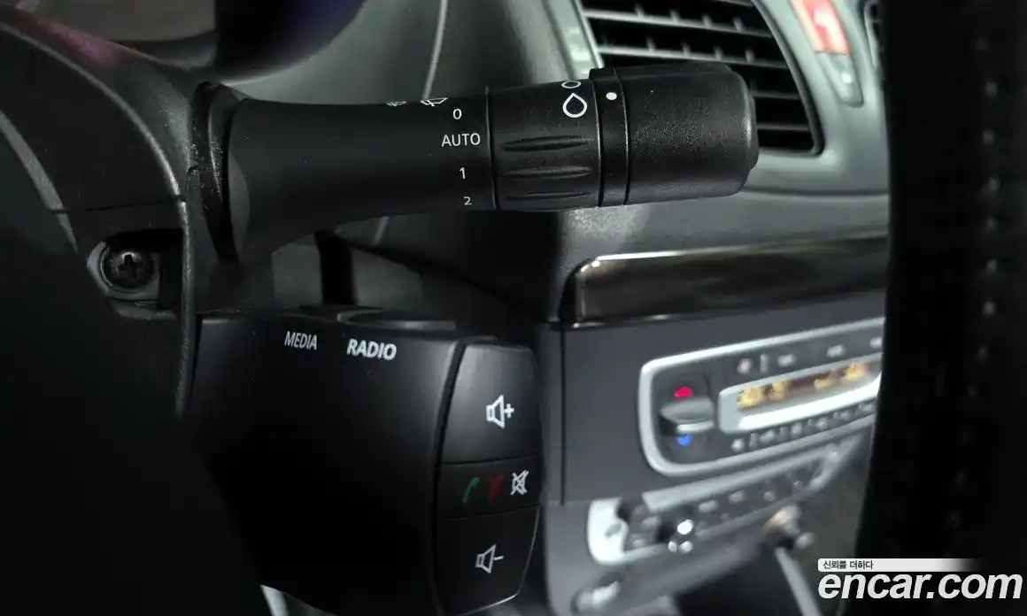 Renault SM3 2014 1.6 Автомат в Москве № 620192, фото 17