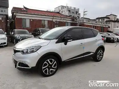 Renault QM3 2015 1.5 Автомат в Москве № 620275, миниатюра 2