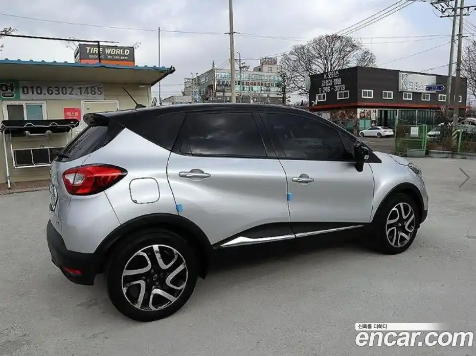 Renault QM3 2015 1.5 Автомат в Москве № 620275, фото 3