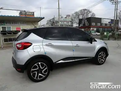 Renault QM3 2015 1.5 Автомат в Москве № 620275, миниатюра 3