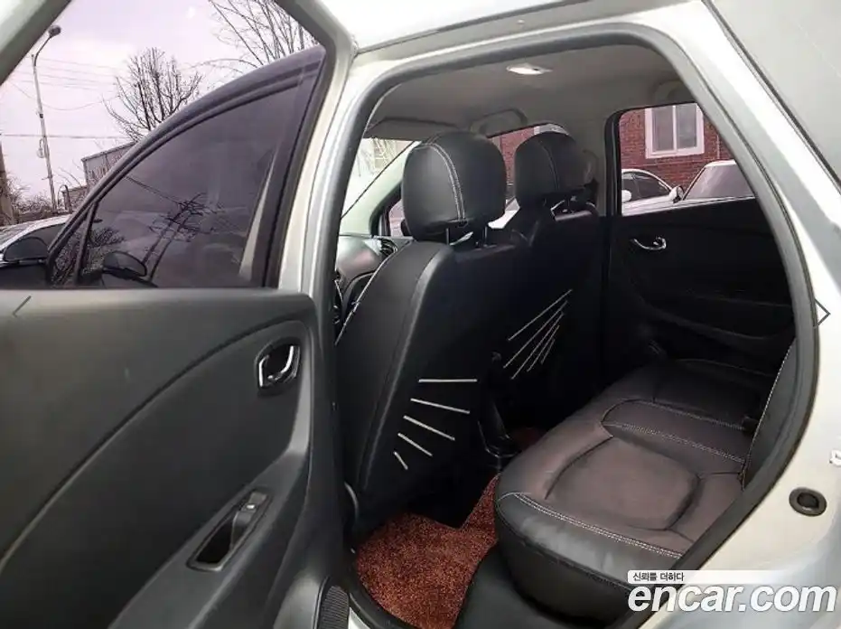 Renault QM3 2015 1.5 Автомат в Москве № 620275, фото 7