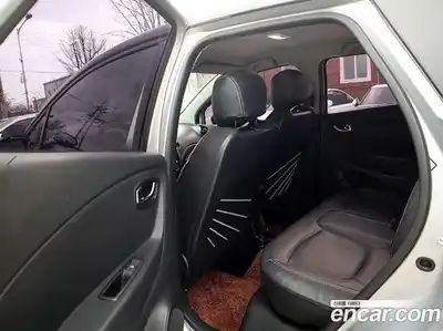 Renault QM3 2015 1.5 Автомат в Москве № 620275, миниатюра 7