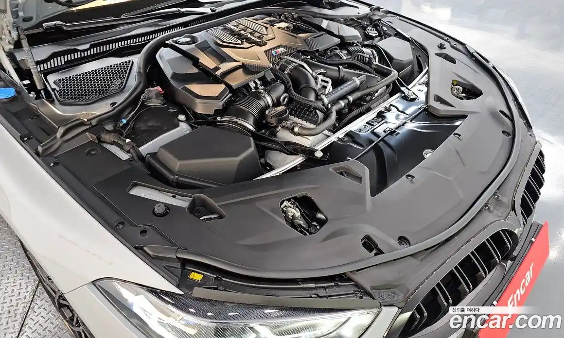 BMW M8 2025 4.4 Автомат в Москве № 620449, фото 6