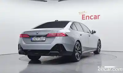 BMW 5-Series 2025 2.0 Автомат в Москве № 620639, миниатюра 2