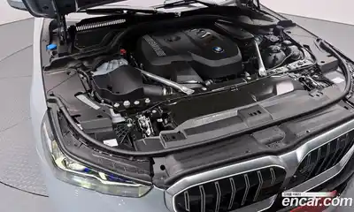 BMW 5-Series 2025 2.0 Автомат в Москве № 620639, миниатюра 6