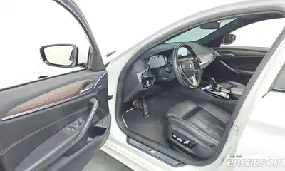BMW 5-Series 2017 2.0 Автомат в Москве № 622374, миниатюра 10