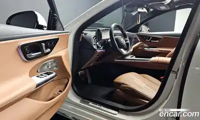 Mercedes-Benz E-Class 2024 2.0 Автомат в Москве № 622670, миниатюра 12