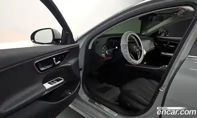 Mercedes-Benz E-Class 2024 2.0 Автомат в Москве № 622780, миниатюра 11