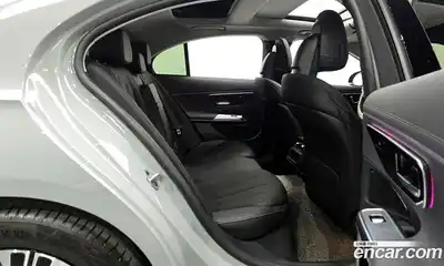 Mercedes-Benz E-Class 2024 2.0 Автомат в Москве № 622780, миниатюра 12