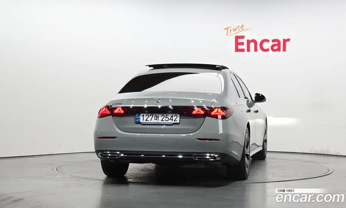 Mercedes-Benz E-Class 2024 2.0 Автомат в Москве № 622780, фото 4