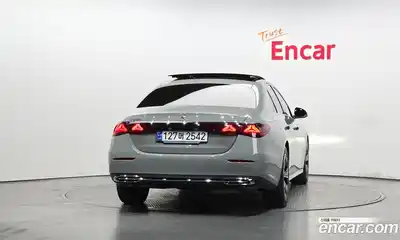 Mercedes-Benz E-Class 2024 2.0 Автомат в Москве № 622780, миниатюра 4