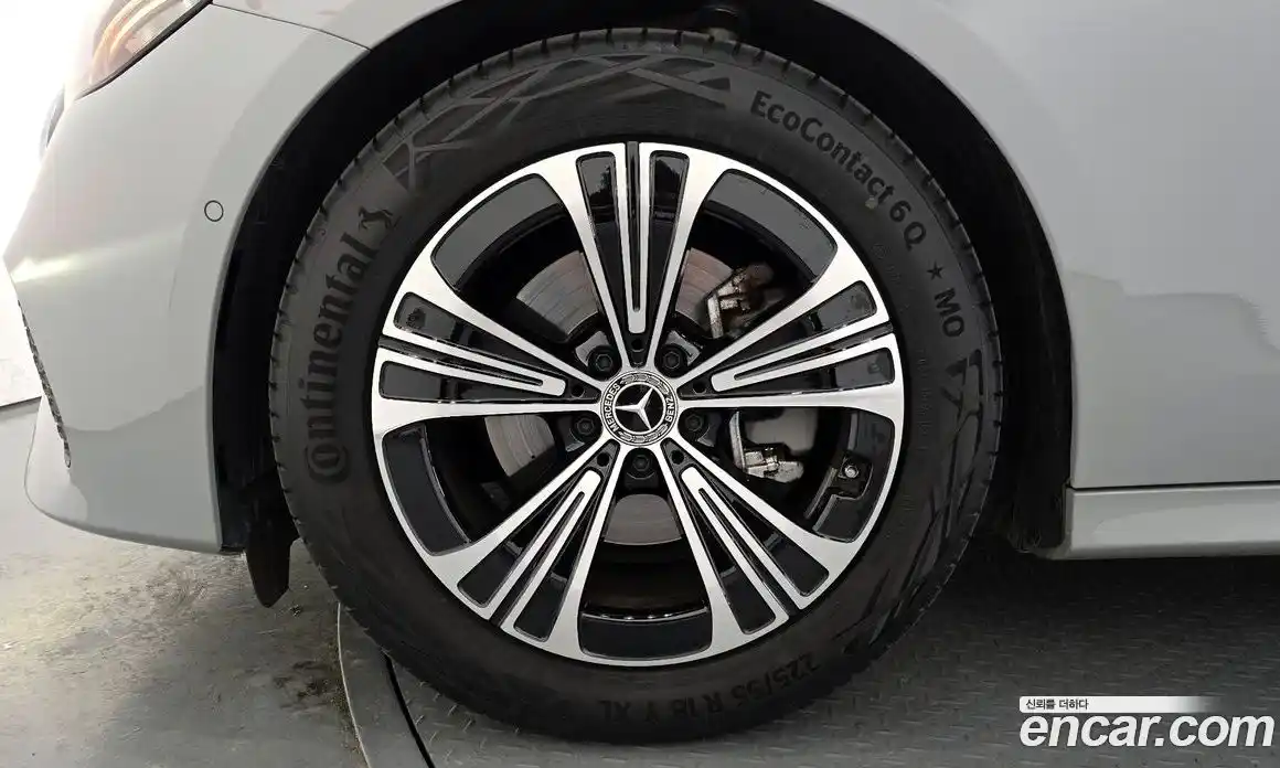 Mercedes-Benz E-Class 2024 2.0 Автомат в Москве № 622780, фото 5