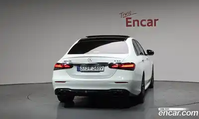 Mercedes-Benz E-Class 2023 3.0 Автомат в Москве № 623016, миниатюра 3