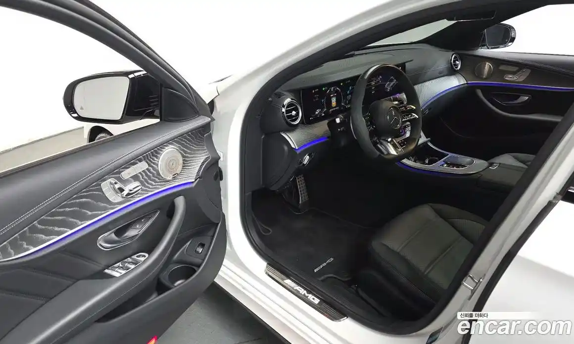 Mercedes-Benz E-Class 2023 3.0 Автомат в Москве № 623016, фото 9