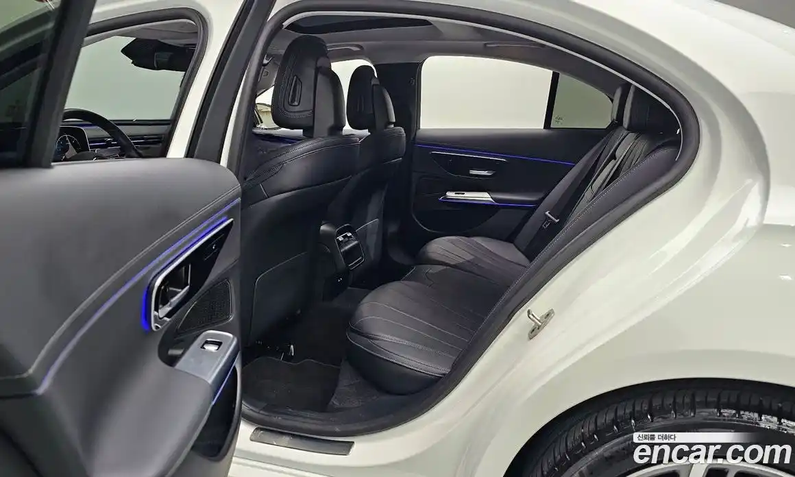 Mercedes-Benz E-Class 2024 2.0 Автомат в Москве № 623100, фото 12